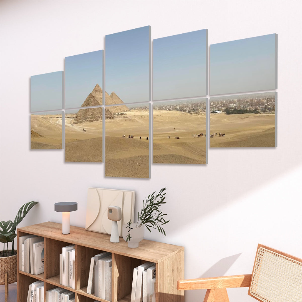 Right-angled view of decorative panels with a desert scene and pyramids stretching into the horizon in full color.