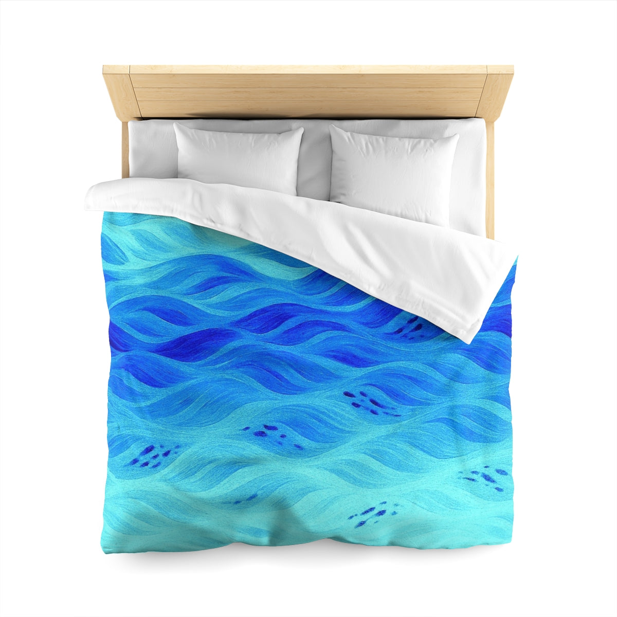 Queen size microfiber duvet cover in Azure with white lining, showcasing cool oceanic currents and crisp blue tones.