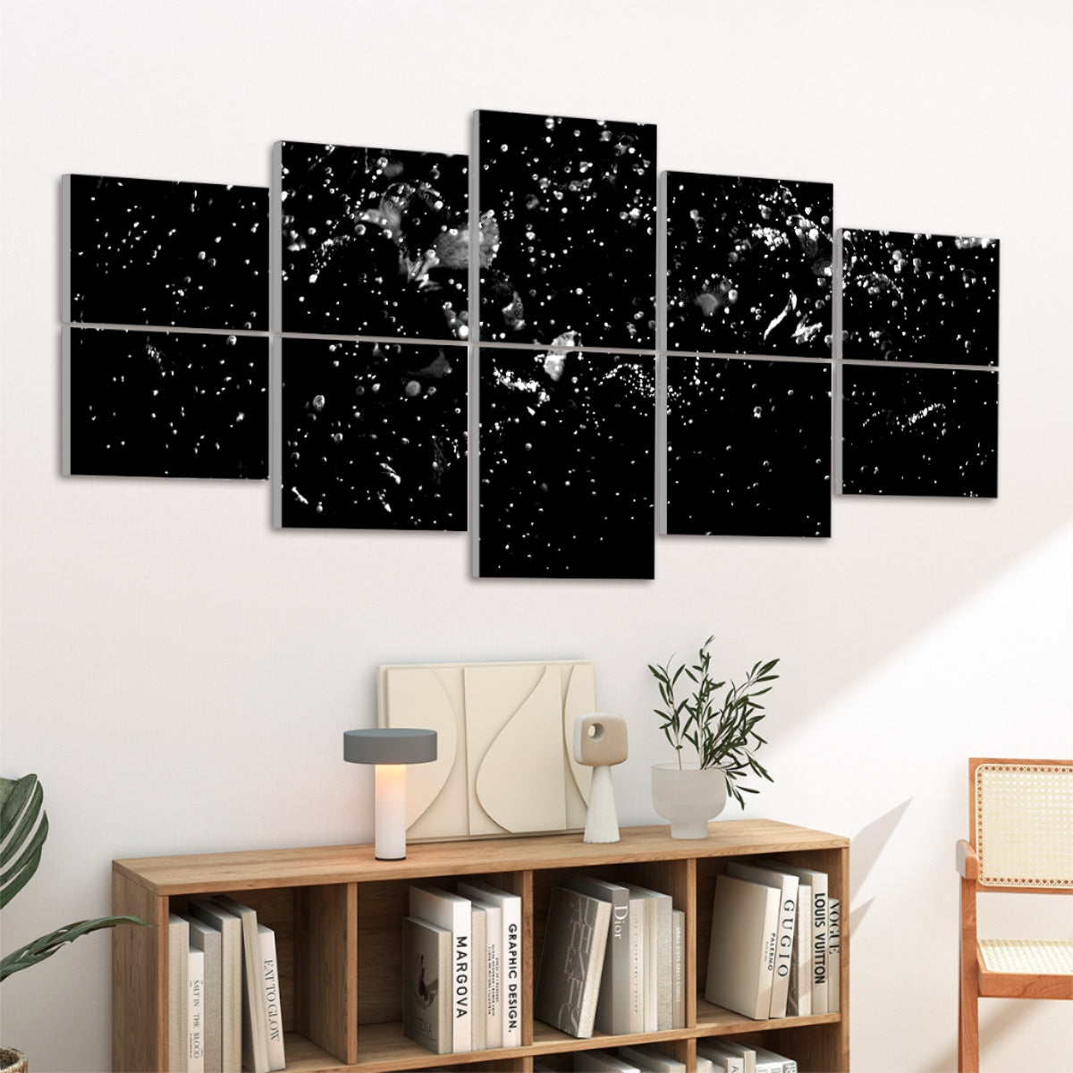 Left angle view of the panels in black and white, emphasizing sharp droplets and floral outlines