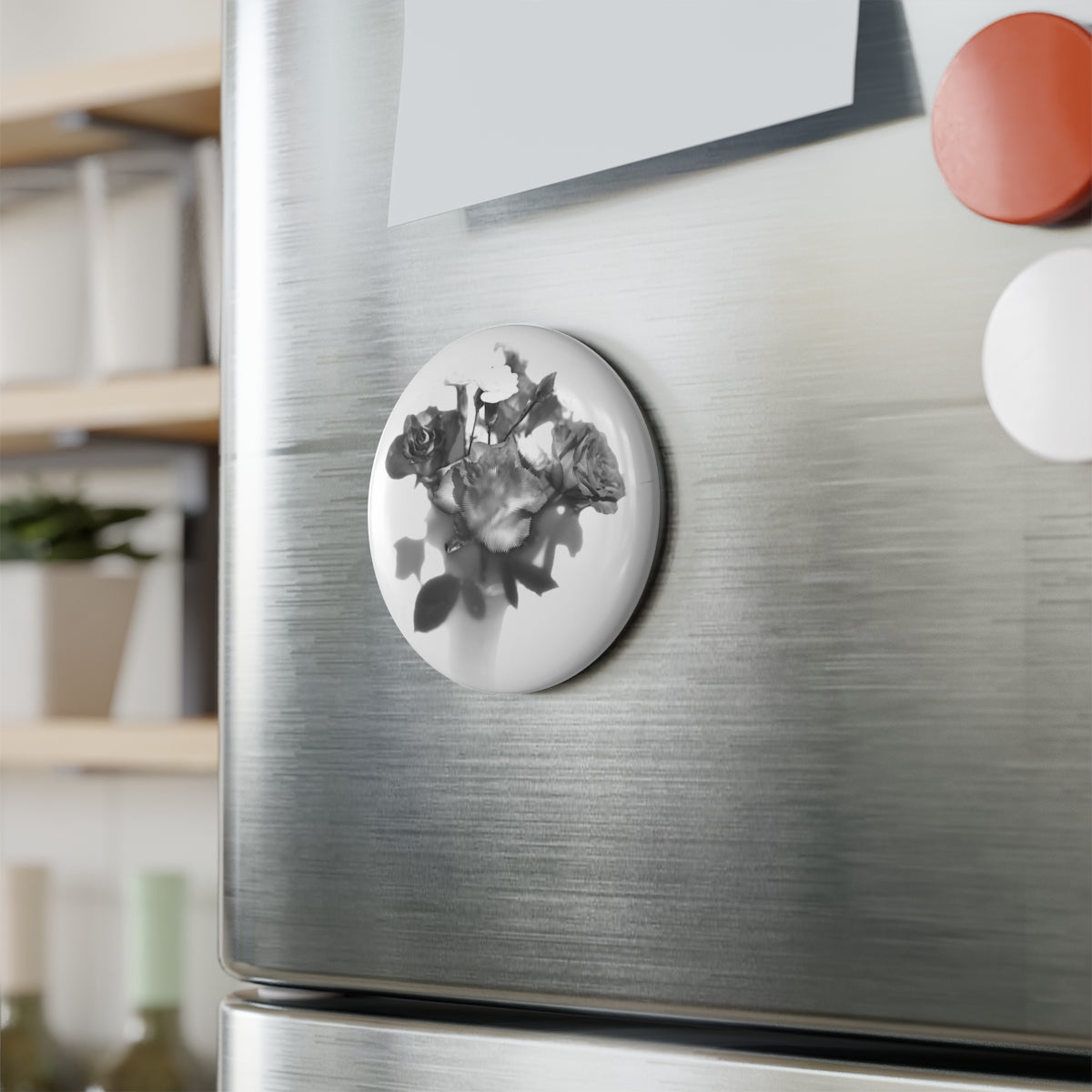 round floral fridge magnet featuring black and white photo of roses size: 2,25'' 5,7cm