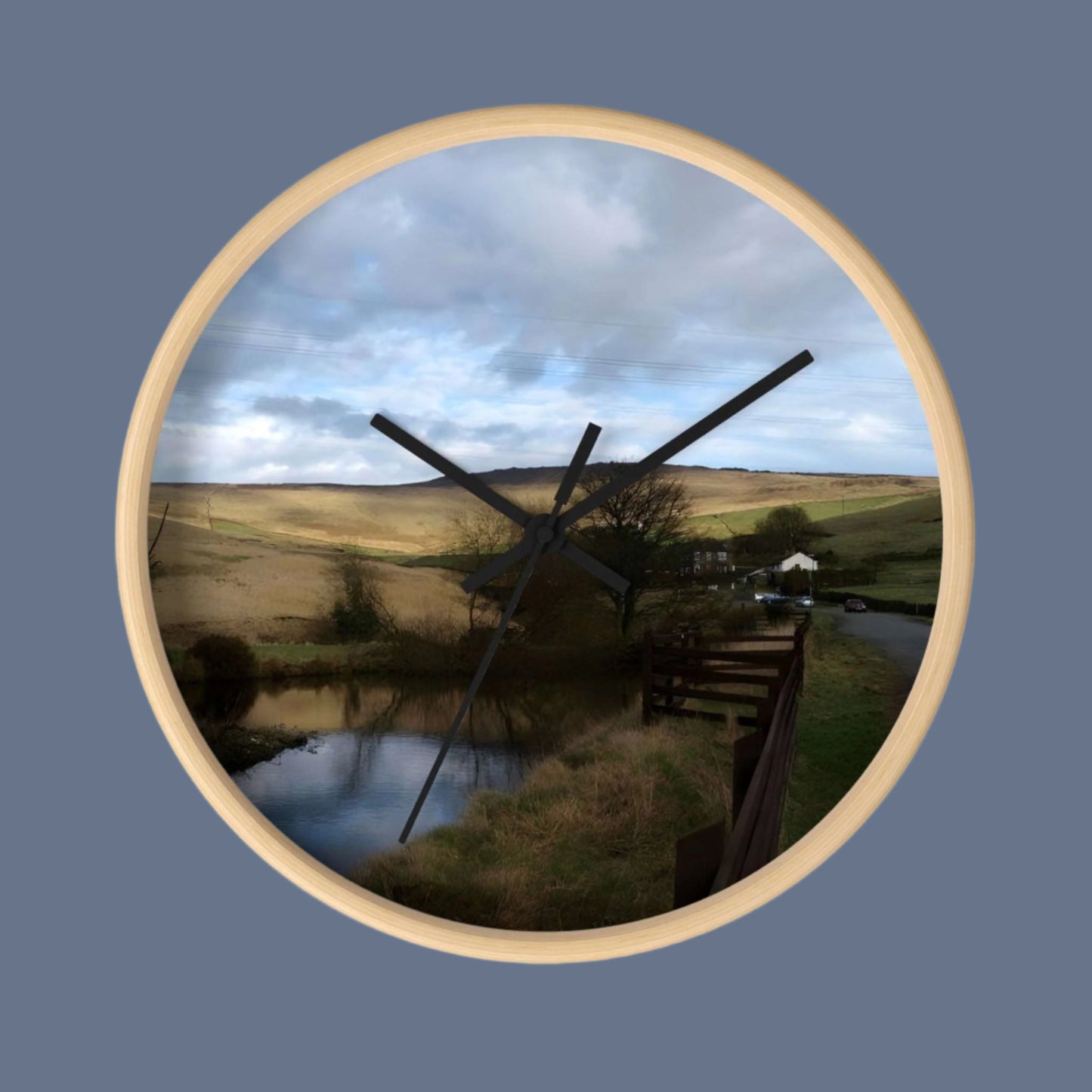 Wall Clock featuring British countryside, base: wooden, handles: black, size: 10''