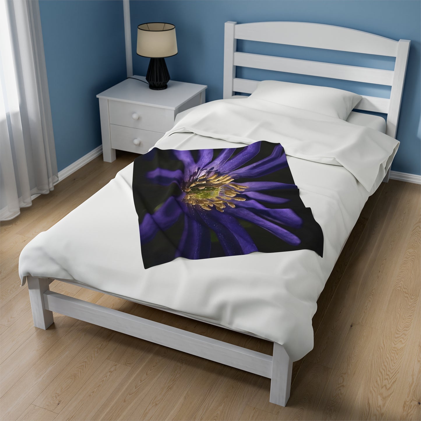 Velveteen Plush Blanket Purple Anemone