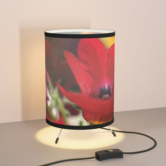 floral round table lamp featuring close up of red flower, size: 7''x11''