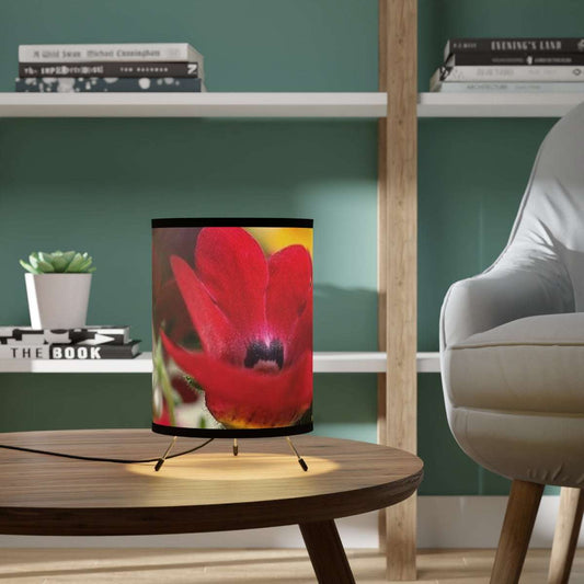 floral round table lamp featuring close up of red flower, size: 7''x11''